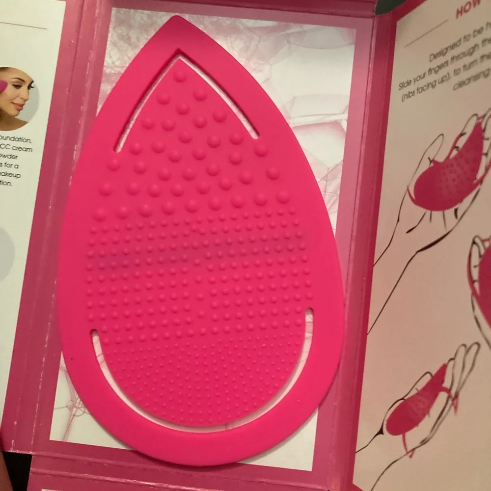 beautyblender Keep it clean, cleanser and  cleaning mitt